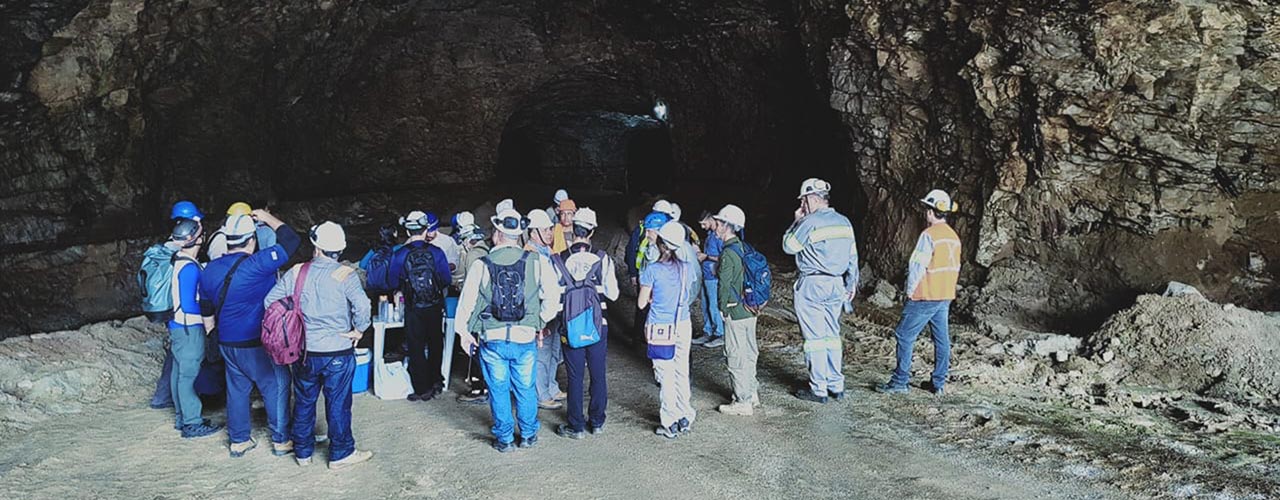O mapeamento geológico e as fases da pesquisa mineral