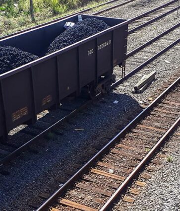 Ferrovias e portos: uma pedra no caminho