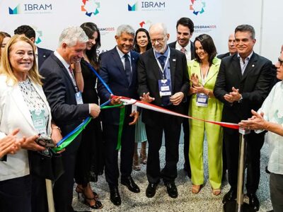 Exposibram 2025 soma 400 estandes e cinco palcos com painéis simultâneos sobre setor mineral em Salvador