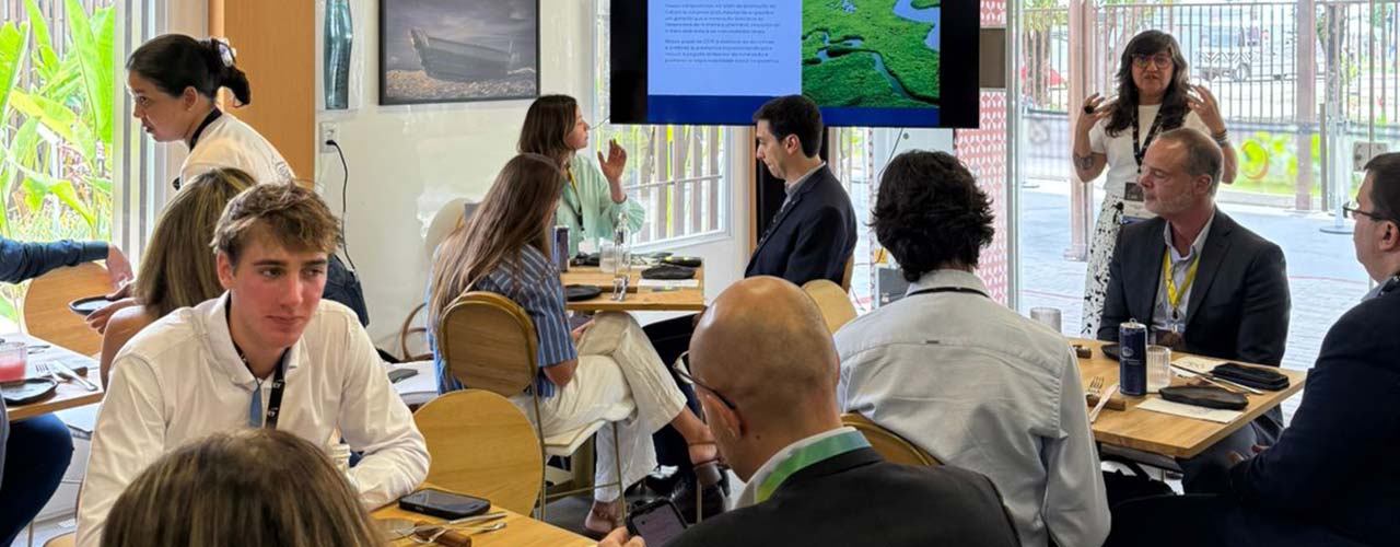 Em evento paralelo à COP30, setor mineral mostra caminhos e apresenta relatório