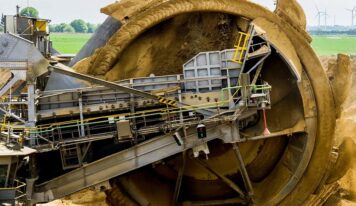 Indústria da mineração aumenta faturamento, investimentos e participação no saldo da balança comercial em 2025