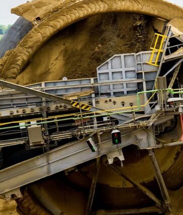 Indústria da mineração aumenta faturamento, investimentos e participação no saldo da balança comercial em 2025