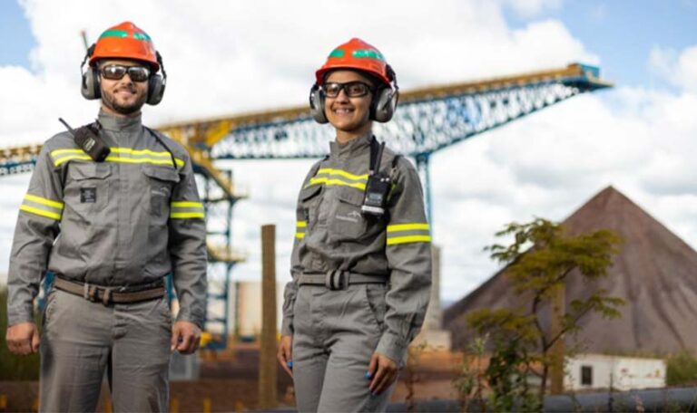 Com investimentos de R$ 2,5 bilhões, ArcelorMittal inaugura planta de beneficiamento de minério de ferro 