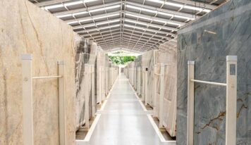 Brasil se mantém como exportador estratégico de pedras naturais diante da volatilidade do dólar