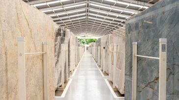 Brasil se mantém como exportador estratégico de pedras naturais diante da volatilidade do dólar