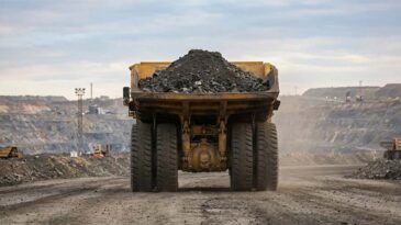 Mineração pressiona cidades e desafia gestão urbana, apontam especialistas