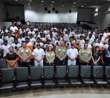 MRN e Marinha certificam nova turma de aquaviários