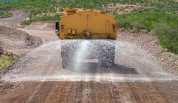 Sotreq traz ao Brasil tecnologia WDS 2.0 da Caterpillar para otimizar o controle de poeira na mineração