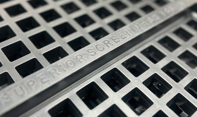 Superior avança na produção de telas de borracha para peneiramento de minérios e agregados